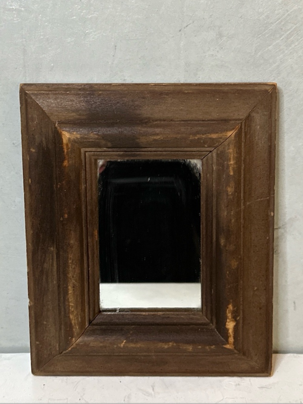 VINTAGE MID CENTURY SMALL WOOD DISTRESSED MIRROR